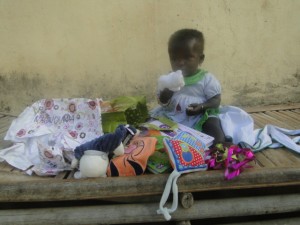 Merci à Gabin et aux élèves du club Mali du collège La milliaire qui ont gâtés Nagnouma.