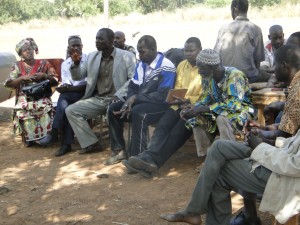 Le président Ténénakan Keita s'adresse aux villageois