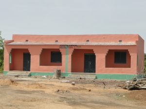 Façade principale des deux classes de Konkani financées par Solidarité Enfants du Mande